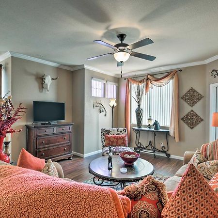 Gated Gilbert Condo Patio And Resort Amenities メサ エクステリア 写真